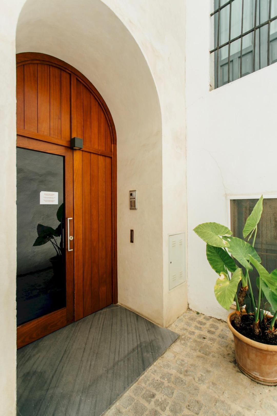 Attic With Terrace- 1Bd 1Bth- Corral Del Rey Apartment Seville Exterior photo