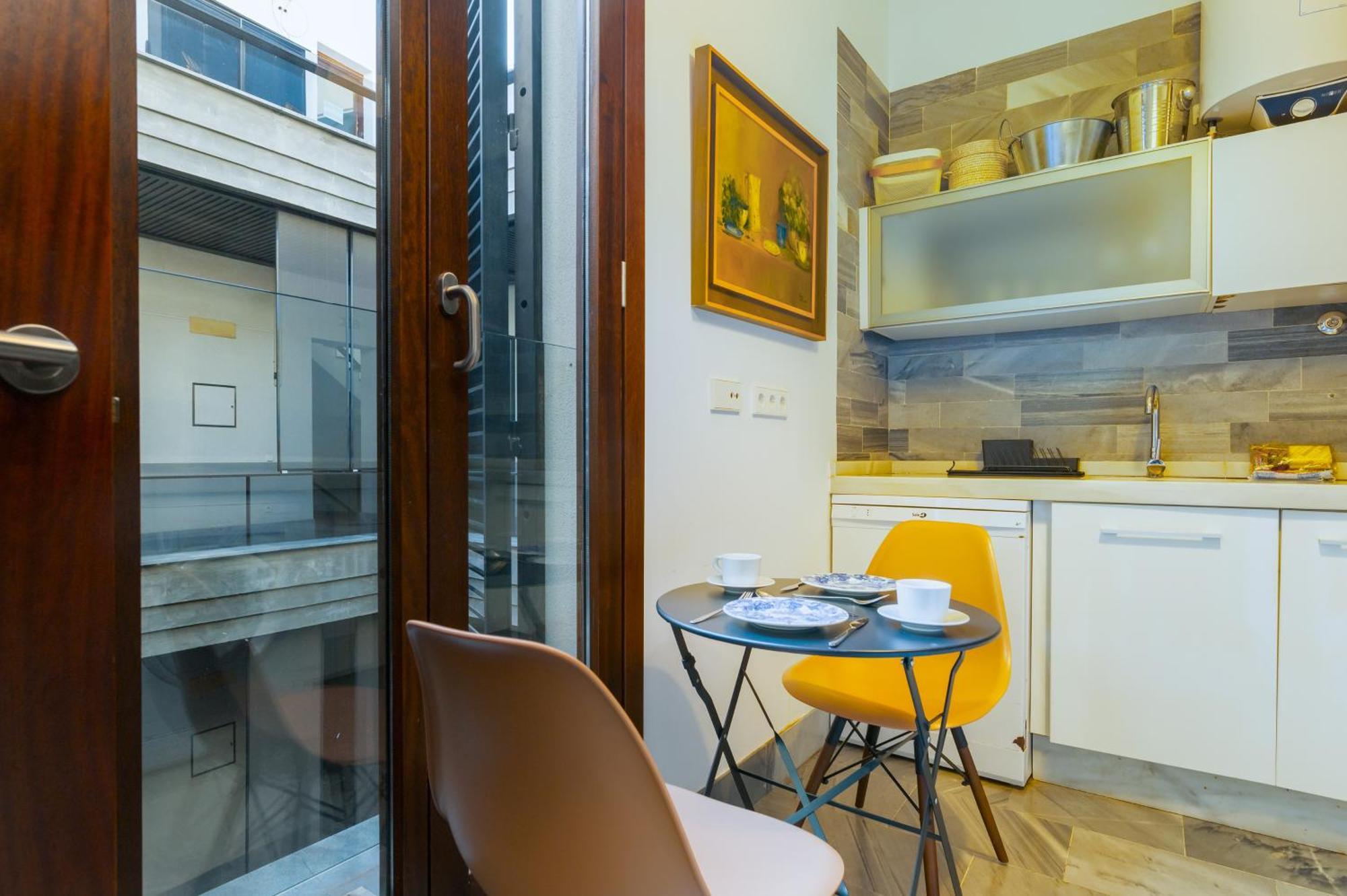 Attic With Terrace- 1Bd 1Bth- Corral Del Rey Apartment Seville Exterior photo